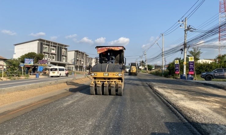 โครงการก่อสร้างถนน 3013 บ่อวิน-ปลวกแดง